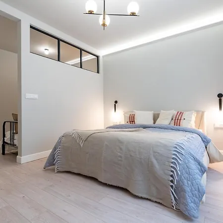 Apartment Luxurious Old Town